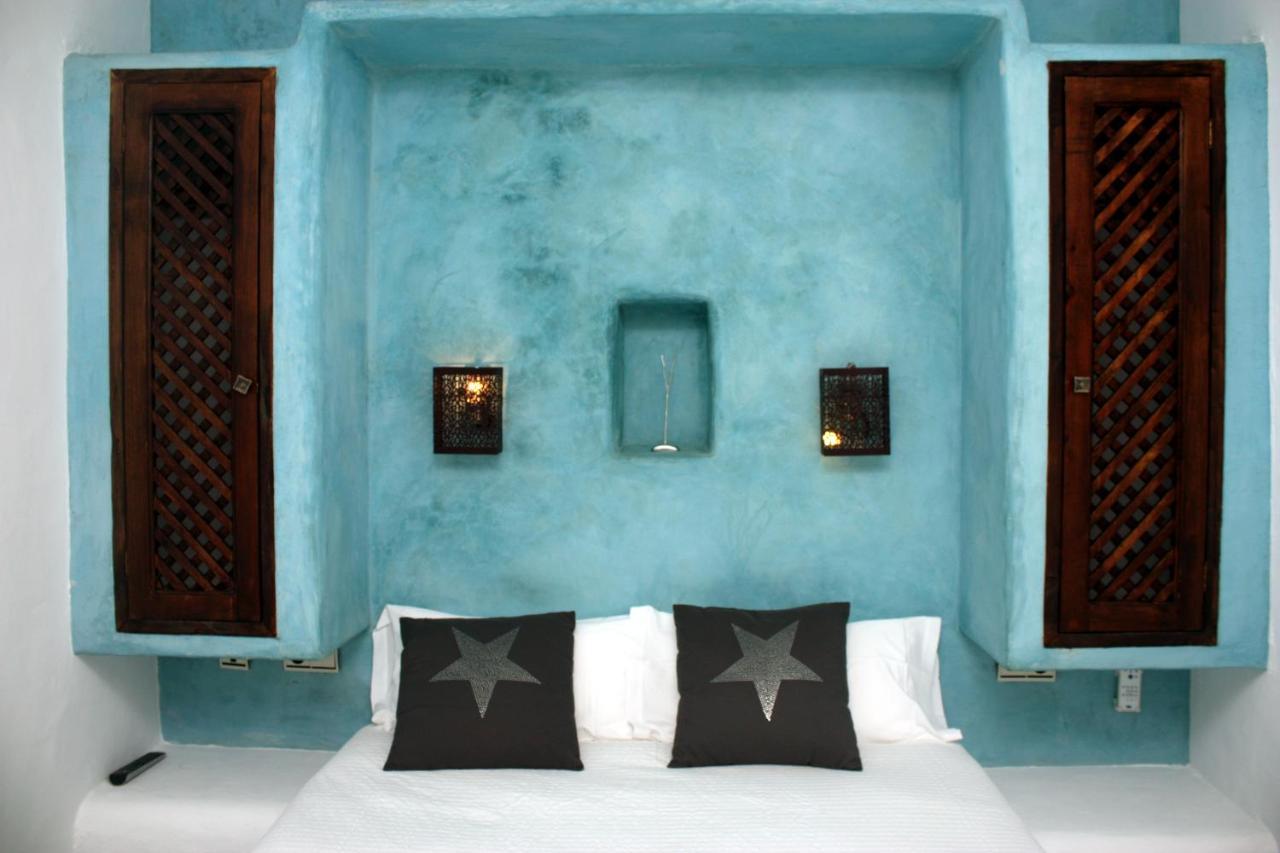 Hostal Extramuros Conil De La Frontera Buitenkant foto